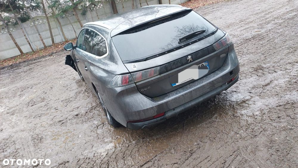 Peugeot 508 BlueHDi 130 EAT8 Allure - 4