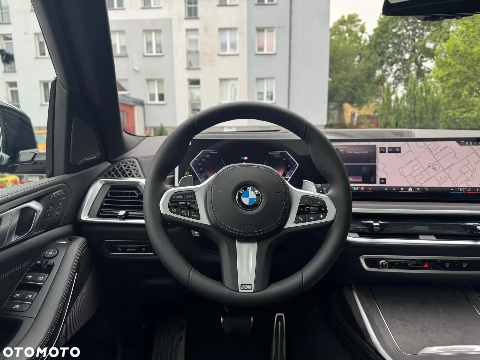 BMW X7 - 12