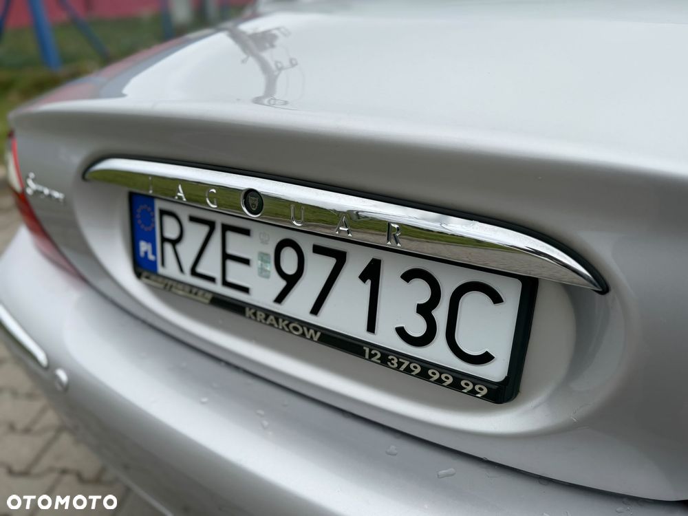 Jaguar S-Type - 36