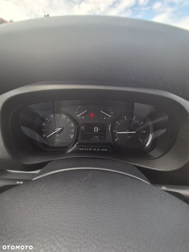 Toyota ProAce 2,0HDI 2021r 170tys km L2 LongKlima Blis Duże radio Serwis ASO Bezwypadkowy PROACE EXPERT VIVARO - 14
