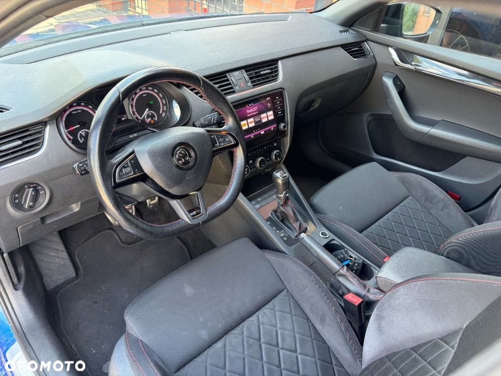 Skoda Octavia 2.0 TDI SCR 4x4 RS DSG - 8
