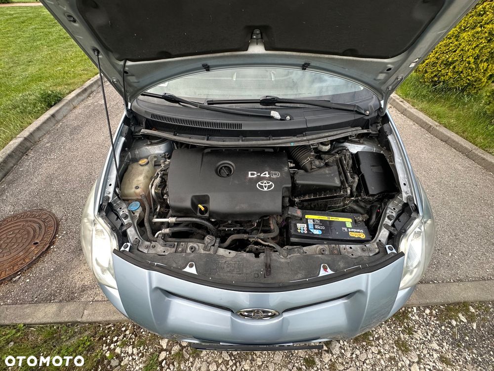 Toyota Auris 2.0 D-4D Life+ - 16