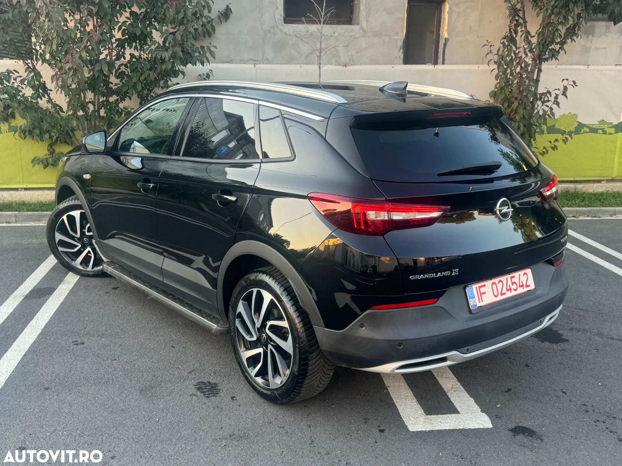 Opel Grandland X 1.2 Turbo START/STOP Ultimate Aut. - 5