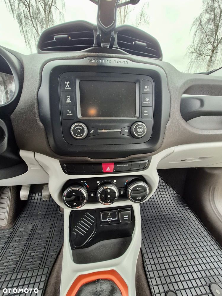 Jeep Renegade 1.4 MultiAir Longitude FWD S&S - 19