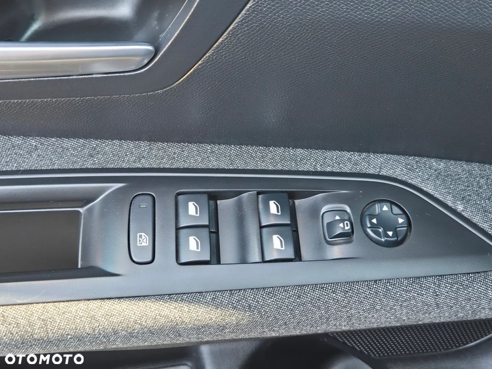 Peugeot 3008 BlueHDi 130 Stop & Start Active Business-Paket - 17