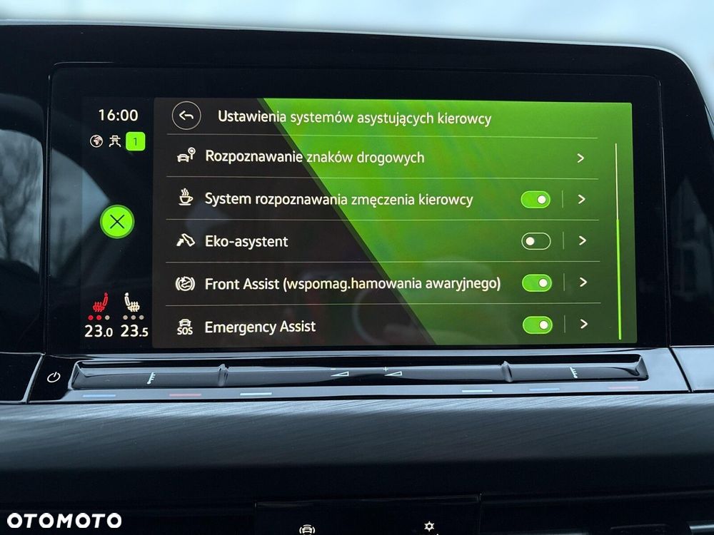 Volkswagen Golf - 23