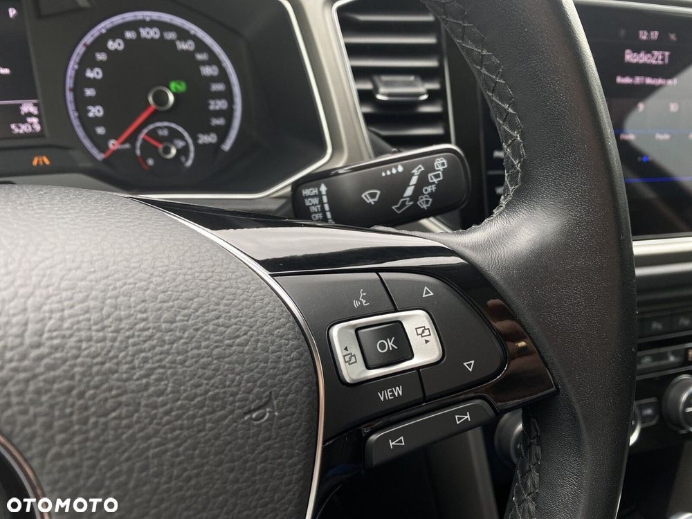 Volkswagen T-Roc - 15