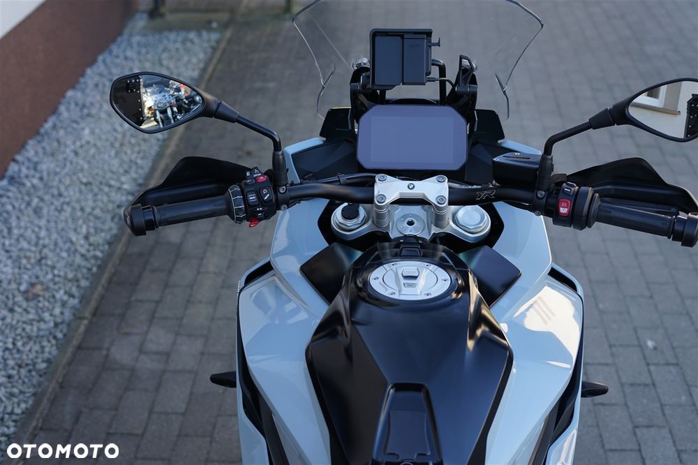 BMW S - 16