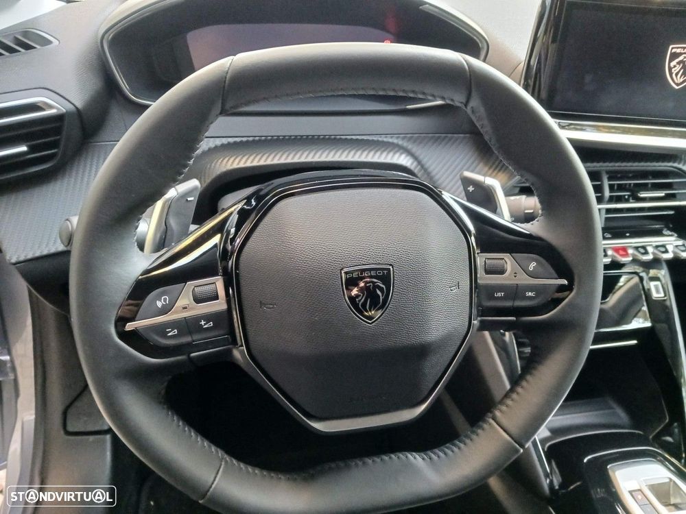 Peugeot 208 1.2 Hybrid Allure e-DCS6 - 12