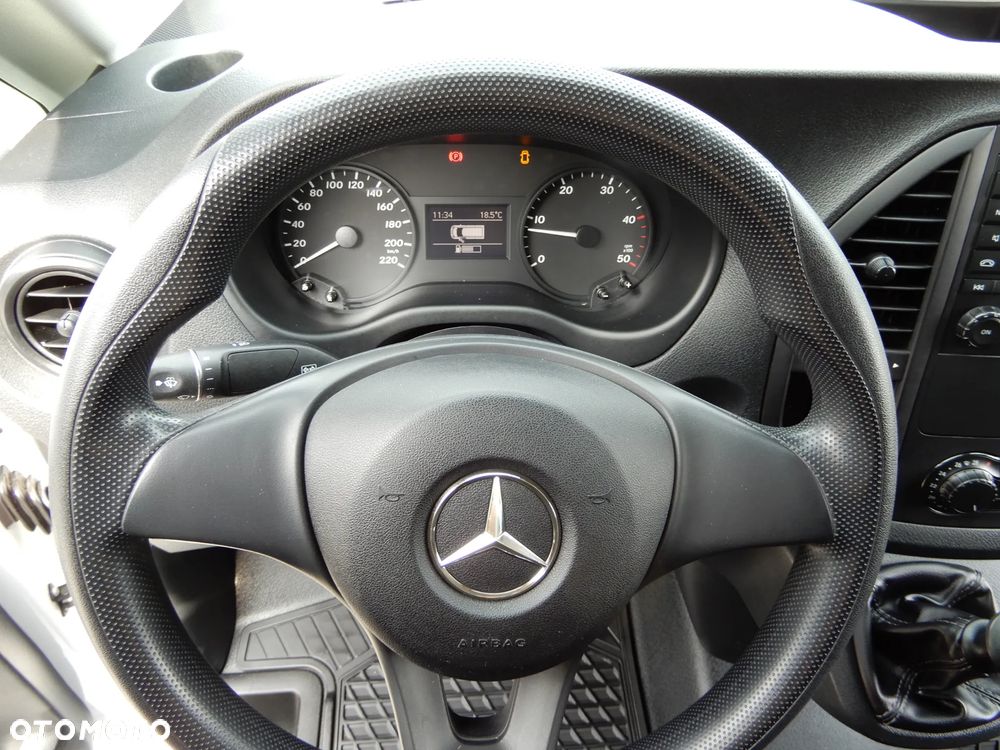 Mercedes-Benz VITO 114 CDI KERSTNER -20 st. C LONG Długi L2 Model W447 Silnik 2.2 CDI 136 KM Serwis ASO Do Ostatniego Kilometra Stan Jak Nowy UNIKAT - 35