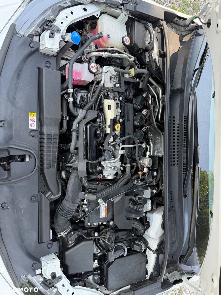 Toyota Corolla 2.0 Hybrid Executive - 22
