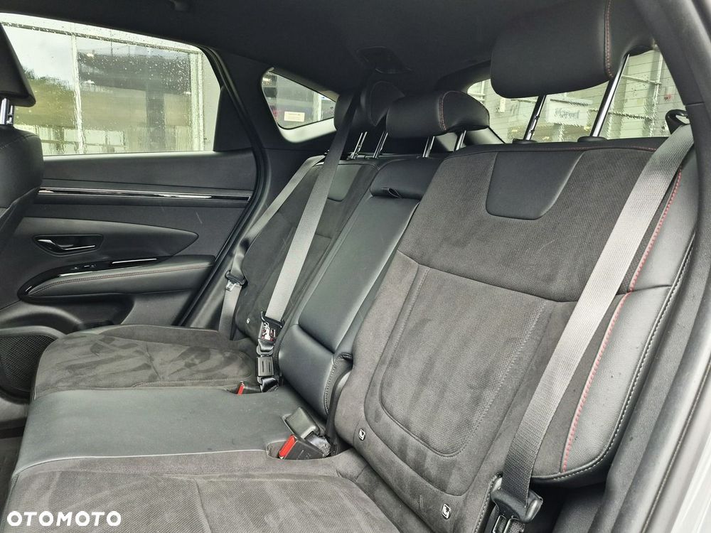 Hyundai Tucson 1.6 T-GDi HEV 2WD N Line - 24