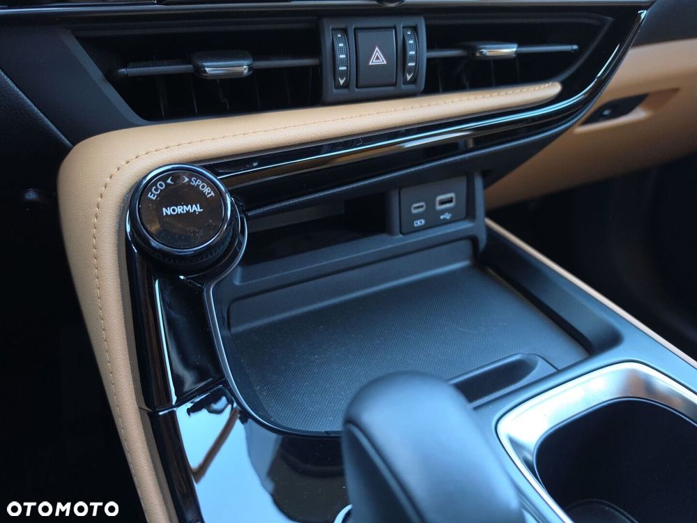 Lexus NX 350h Prestige 2WD - 17
