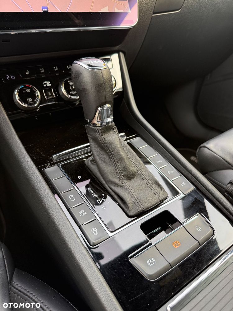 Skoda Superb 2.0 TDI 4x4 L&K DSG - 30