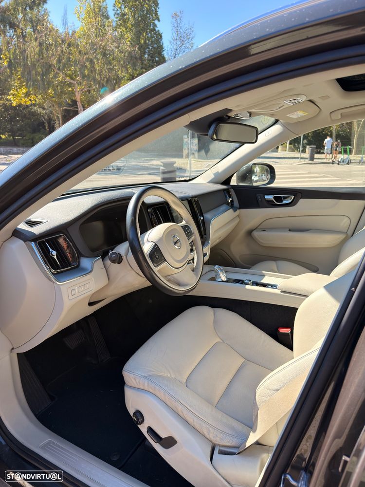 Volvo XC 60 2.0 T8 PHEV Momentum AWD - 8