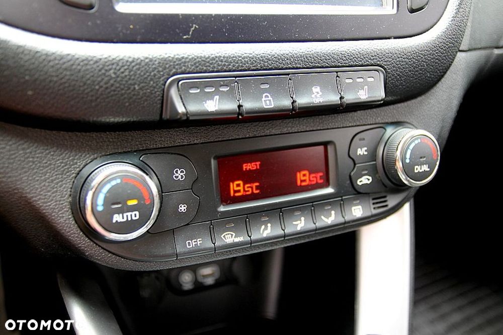 Kia Ceed - 30