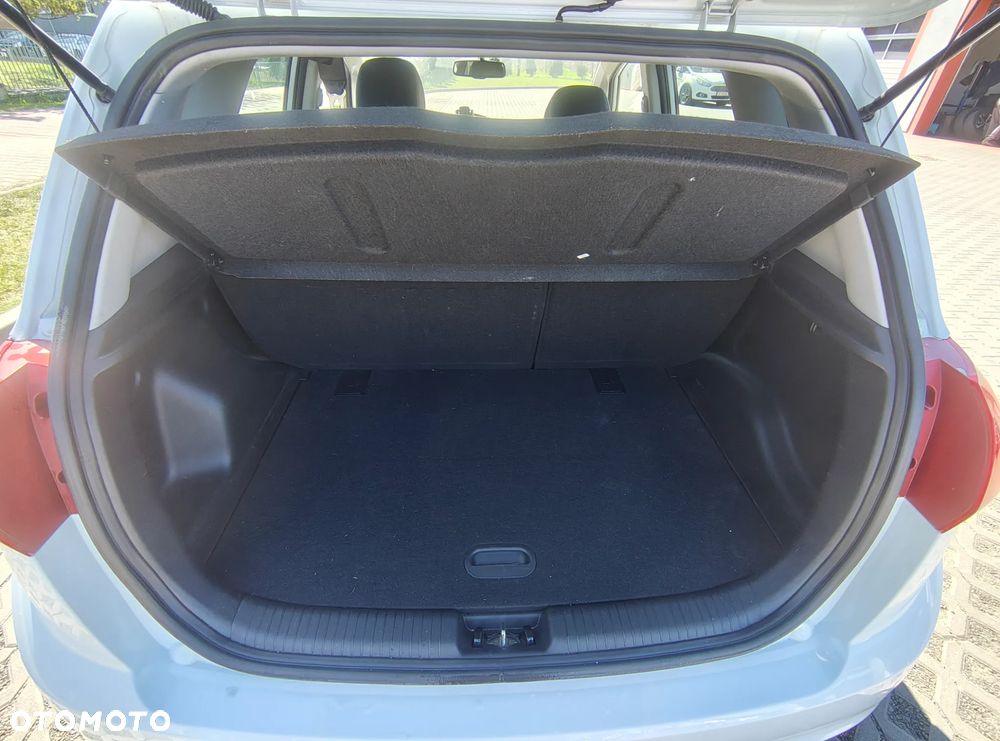 Kia Venga 1.4 Business Line - 13