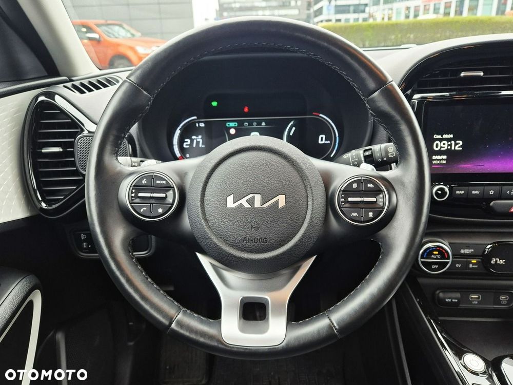 Kia Soul 64kWh M - 16