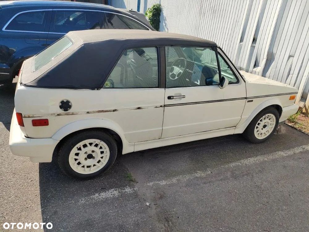 Volkswagen Golf - 10
