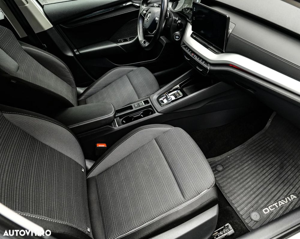 Skoda Octavia 2.0 TDI DSG Style - 12