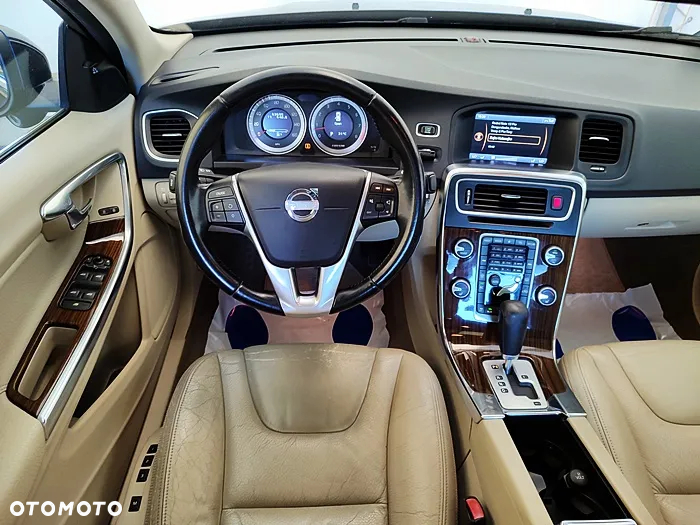 Volvo S60 2.5 T5 - 24
