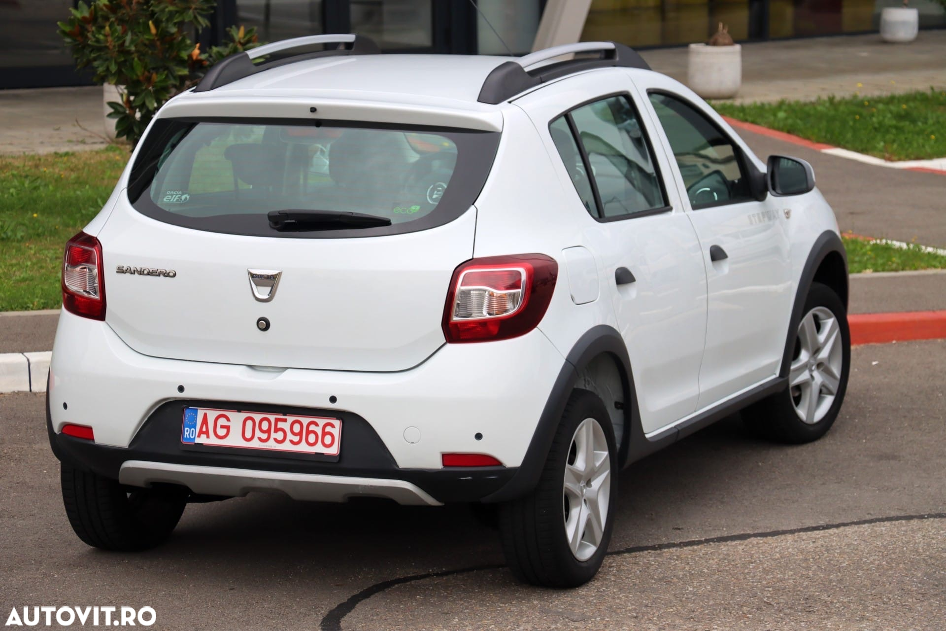Dacia Sandero Stepway TCe 90 (S&S) Celebration - 9