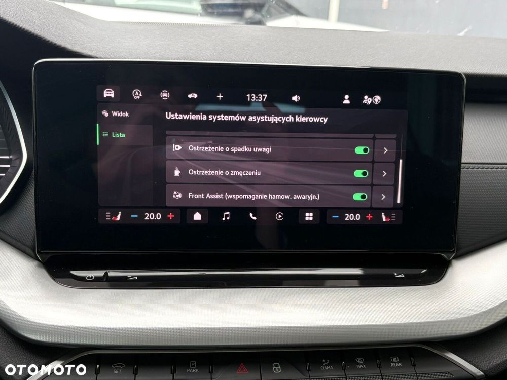 Skoda Octavia 2.0 TDI Selection DSG - 25