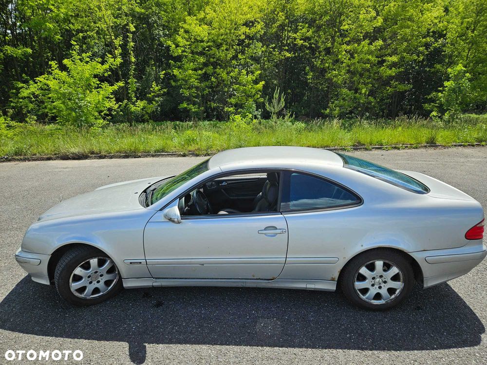 Mercedes-Benz CLK - 4