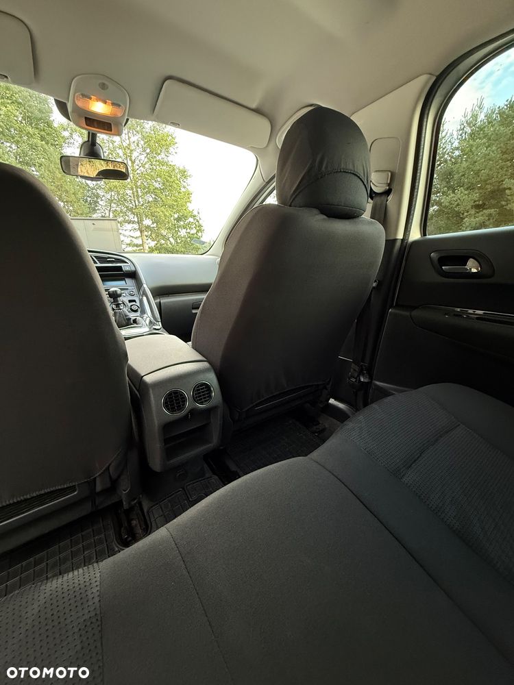 Peugeot 3008 1.6 HDi Trendy - 16