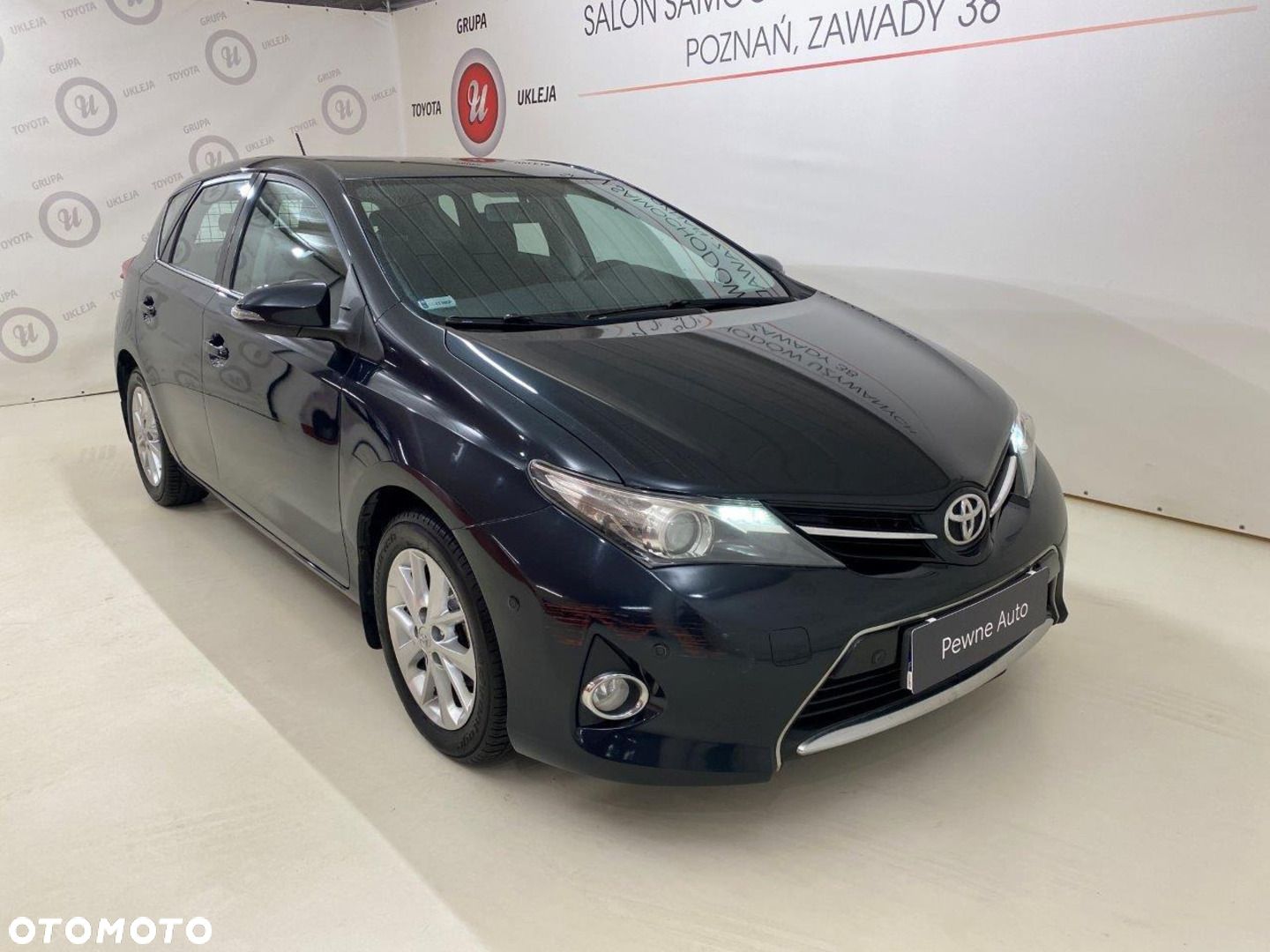 Toyota Auris 1.6 Premium Comfort - 1