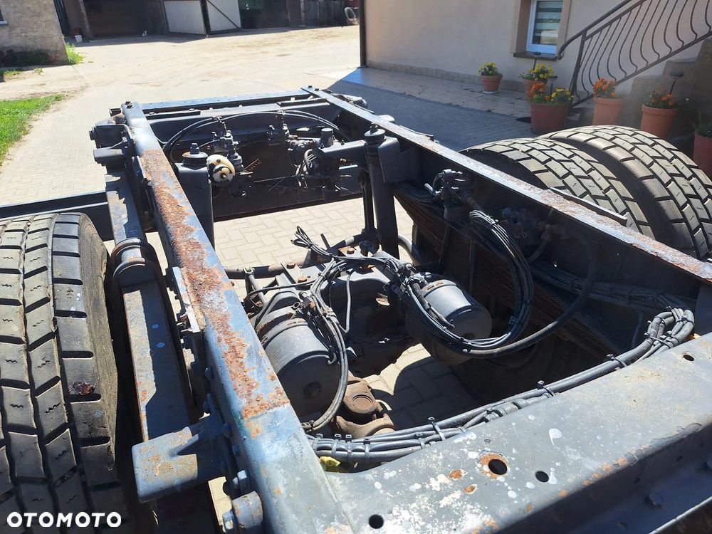 Mercedes-Benz SK 1824 - 25