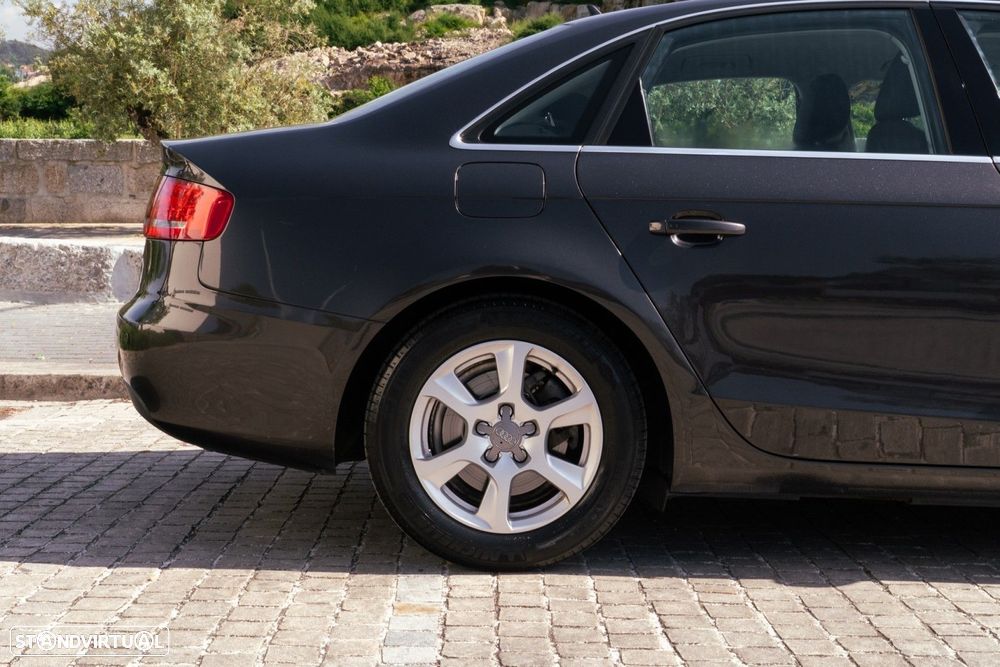 Audi A4 2.0 TDI Advance - 45