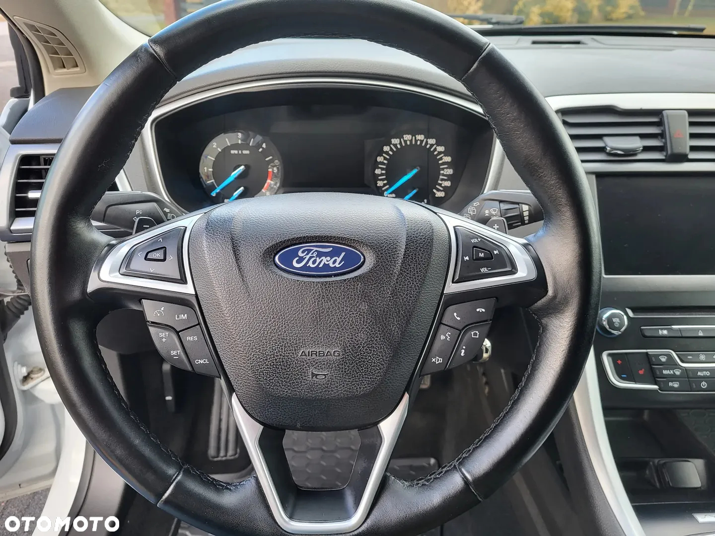 Ford Mondeo - 15