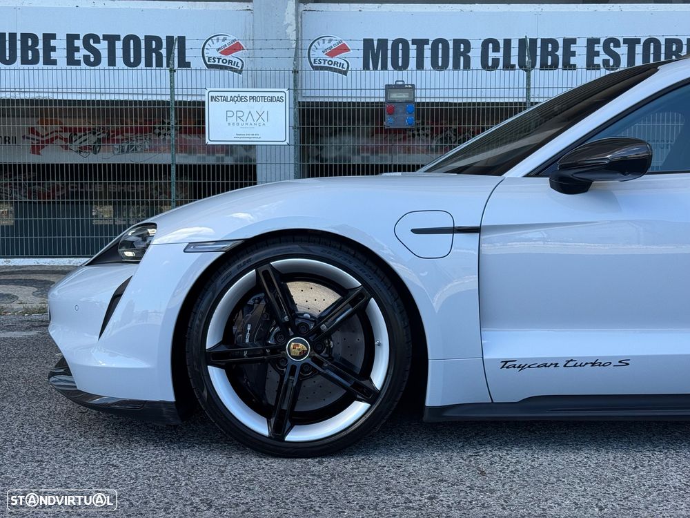 Porsche Taycan Sport Turismo Turbo S - 15