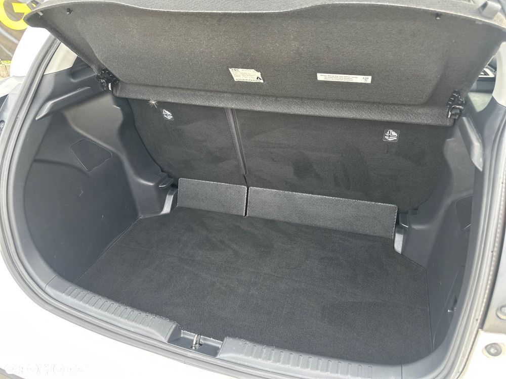 Toyota Yaris - 21