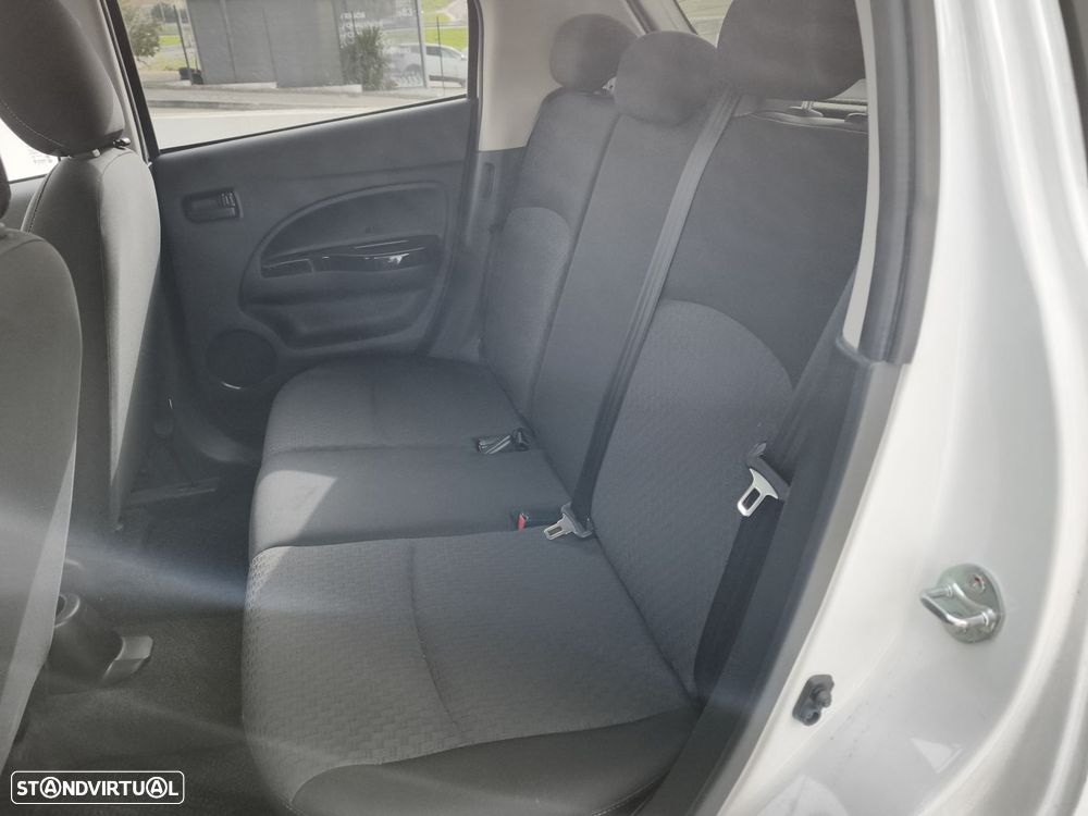 Mitsubishi Space Star - 5