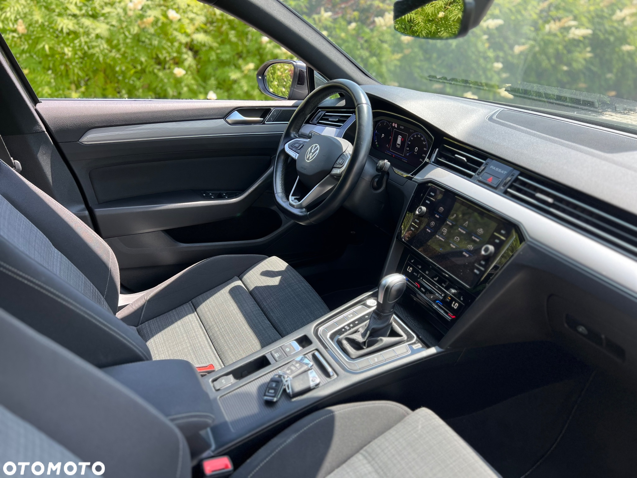 Volkswagen Passat 2.0 TDI Elegance DSG - 39