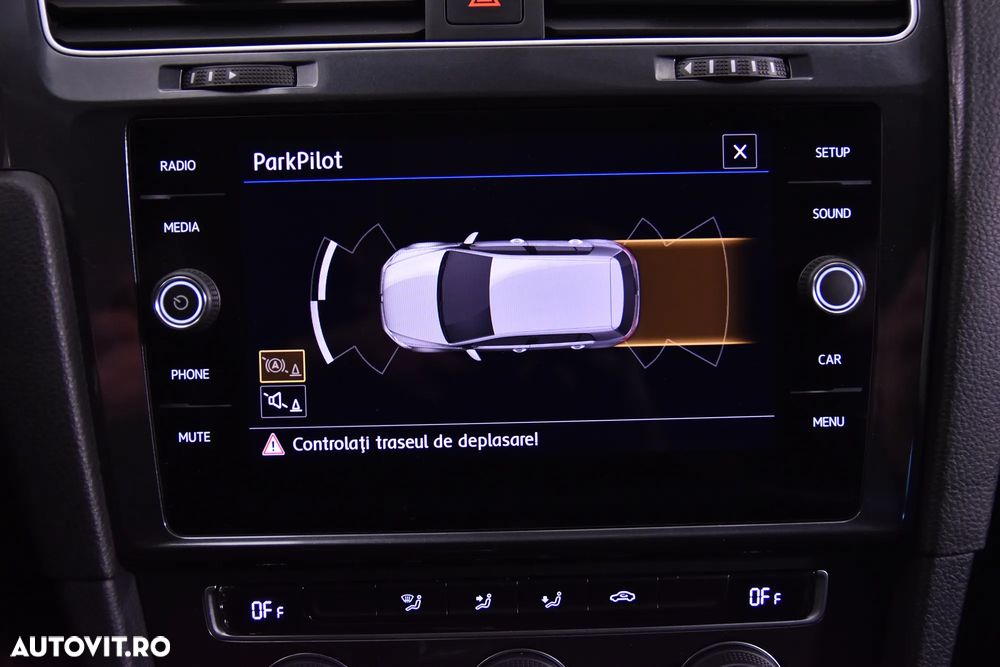 Volkswagen Golf - 17