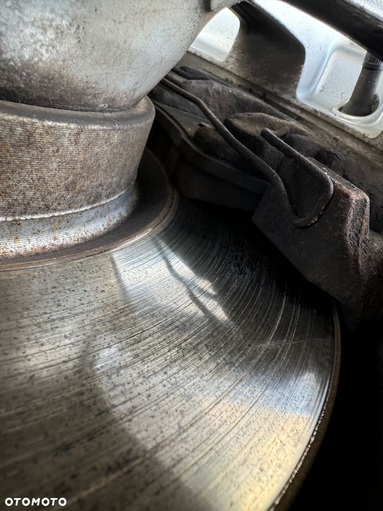 Volkswagen Passat 2.0 TDI Highline - 11