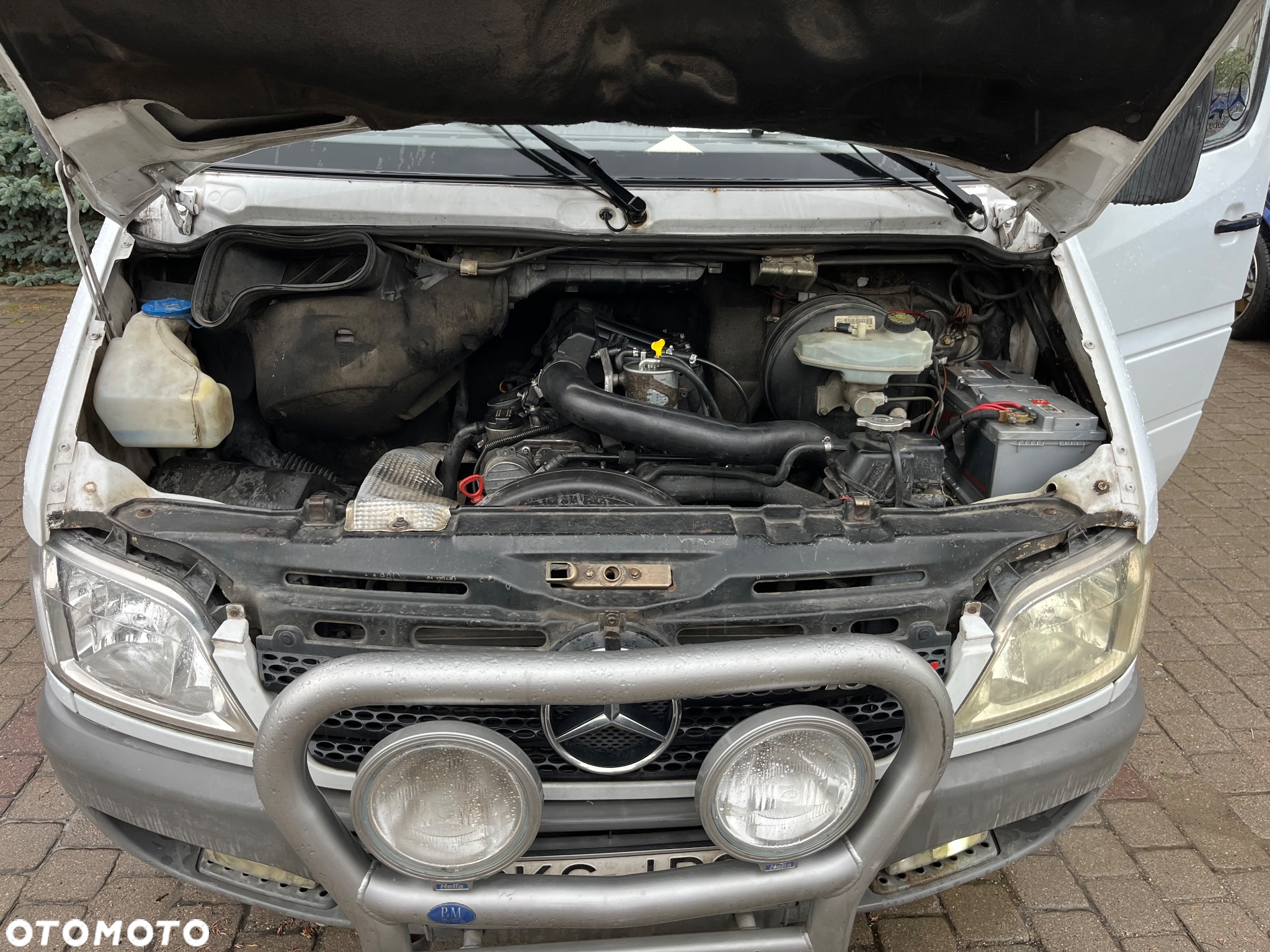 Mercedes-Benz Sprinter - 13