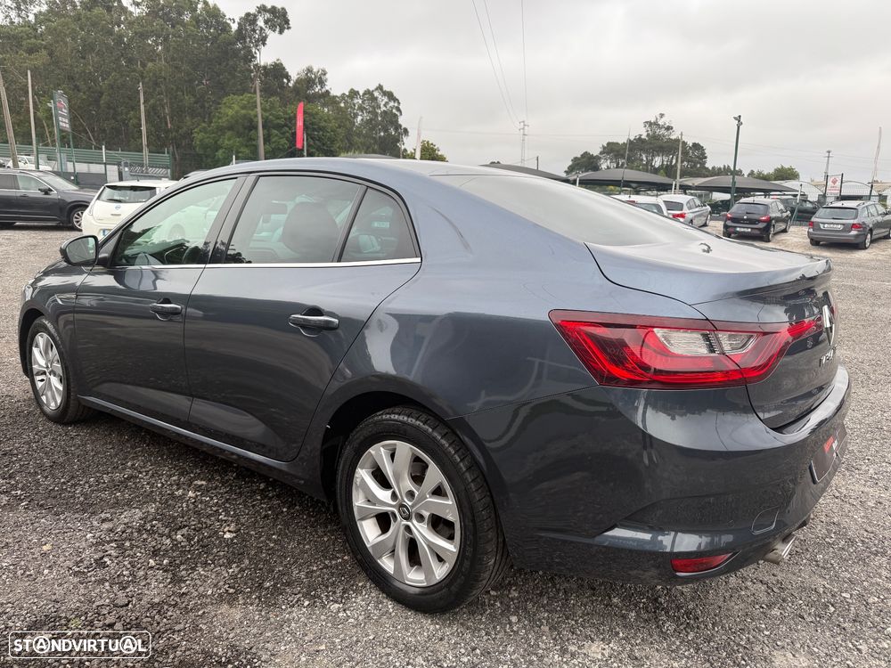 Renault Mégane 1.5 Blue dCi Limited - 6