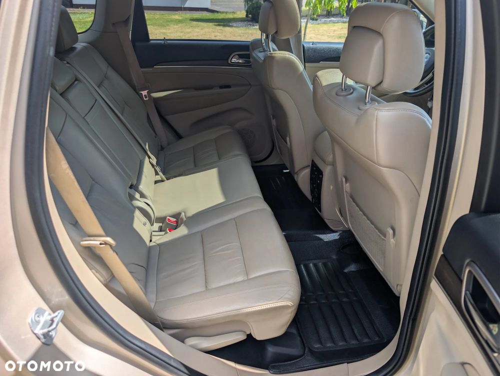 Jeep Grand Cherokee 3.6 V6 Overland - 23