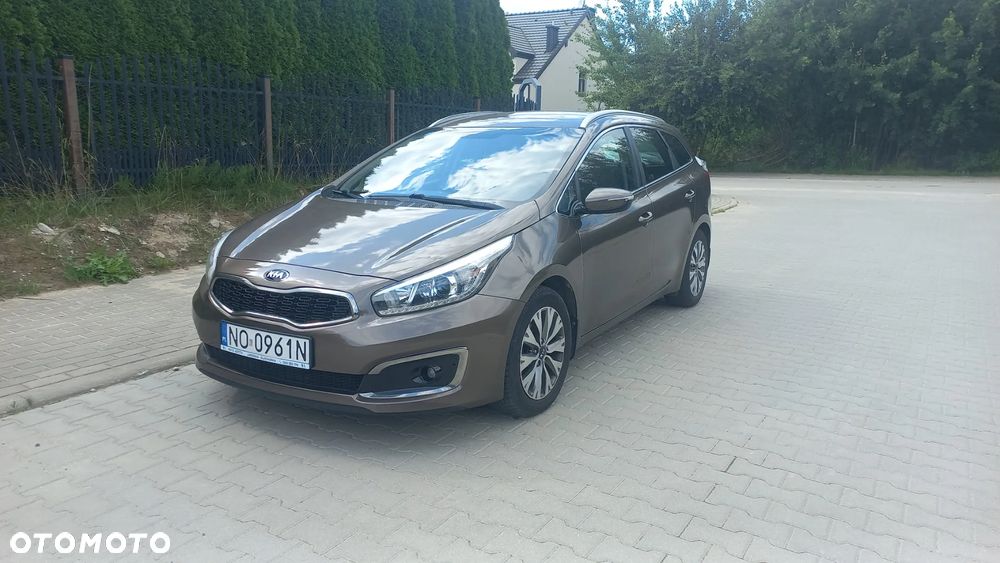 Kia Ceed Cee'd 1.6 CRDi L Business Line DCT - 1