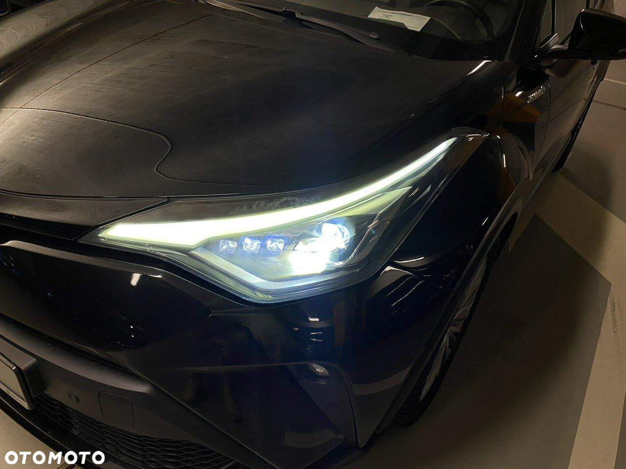 Toyota C-HR - 9