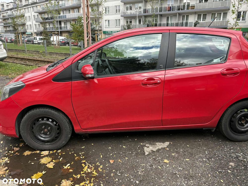 Toyota Yaris 1.33 Premium EU6 - 6