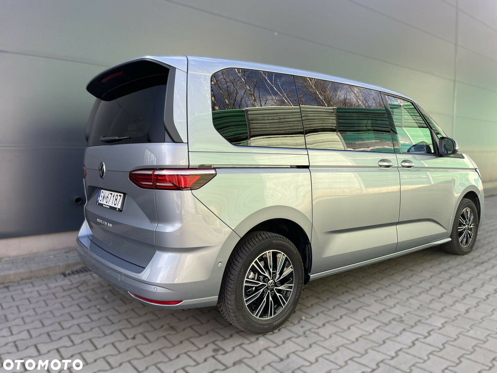 Volkswagen Multivan - 5
