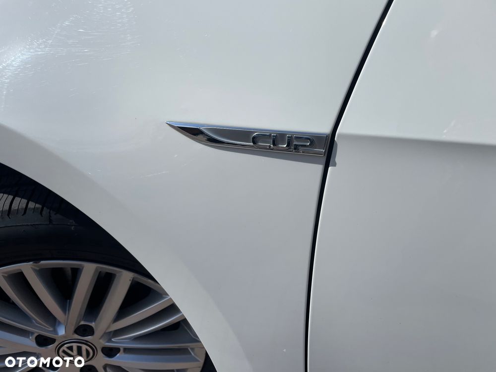 Volkswagen Golf 1.6 TDI BlueMotion Technology Cup - 7
