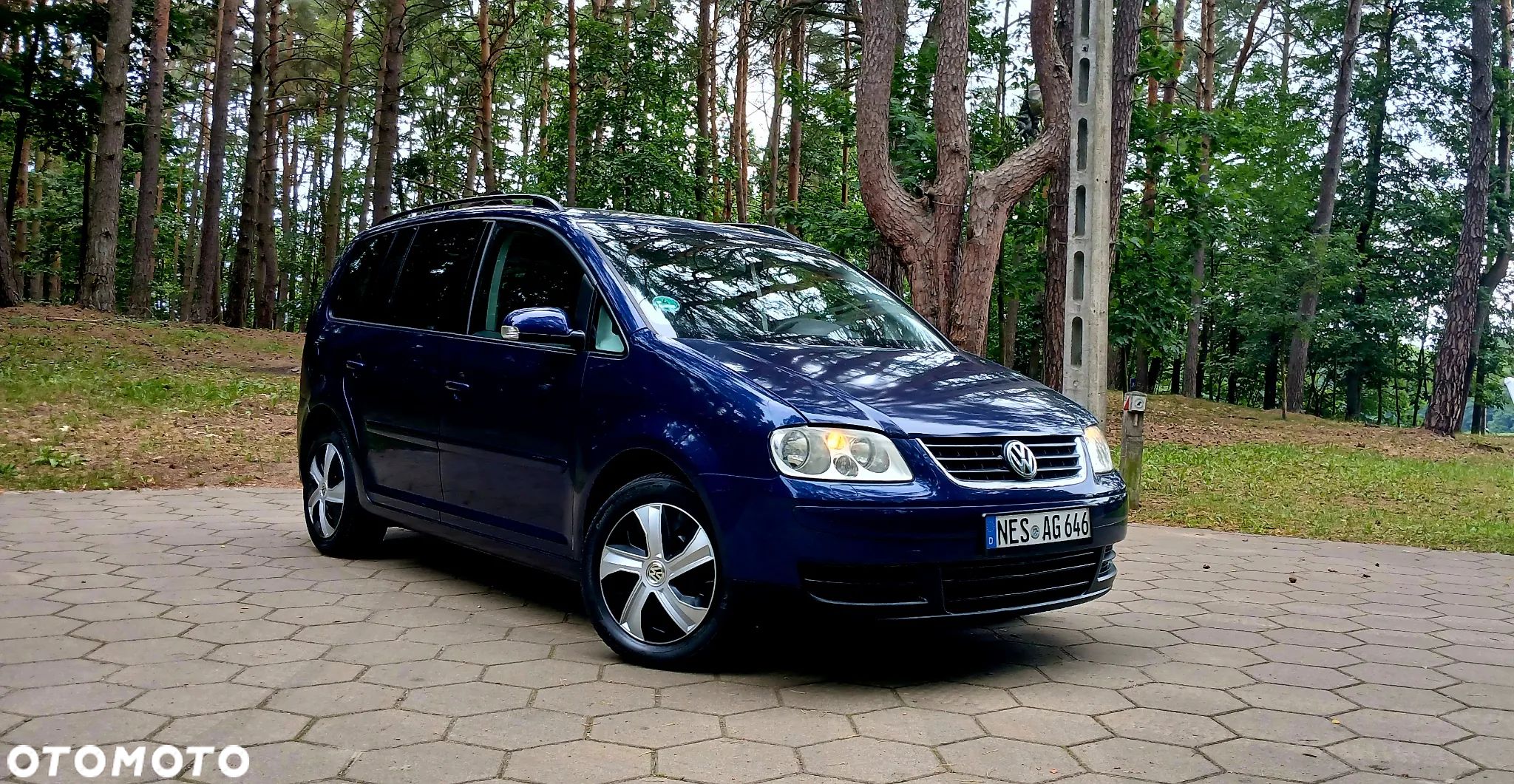 Volkswagen Touran 1.9 TDI Basis - 1
