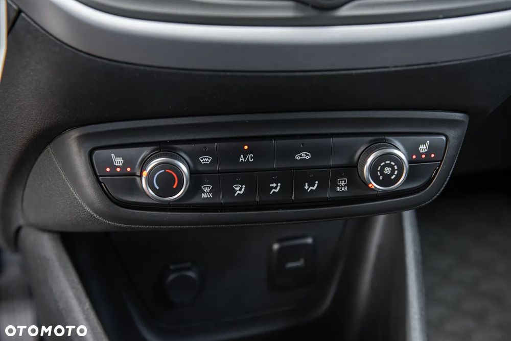 Opel Crossland X 1.2 T Eco Design Line S&S - 21