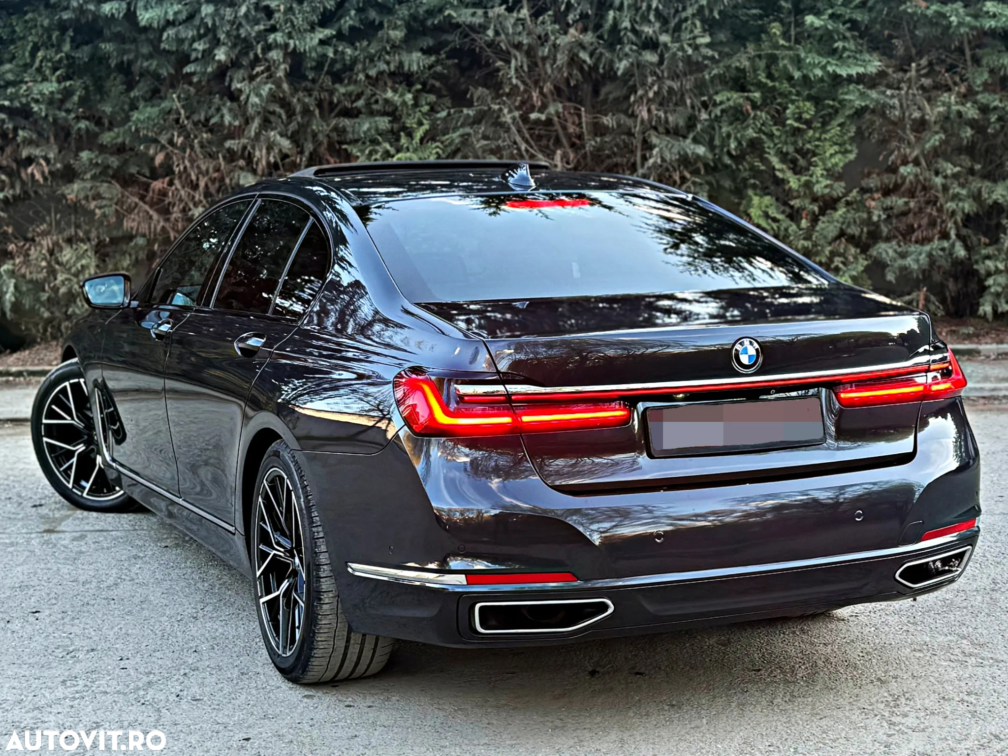 BMW Seria 7 730d MHEV - 4